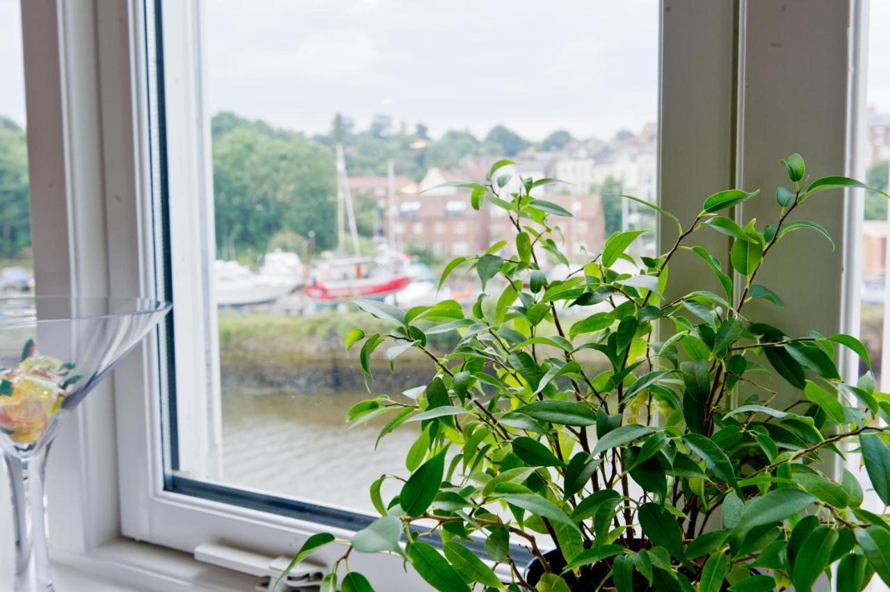 Watermark Apartments Whitby Rom bilde