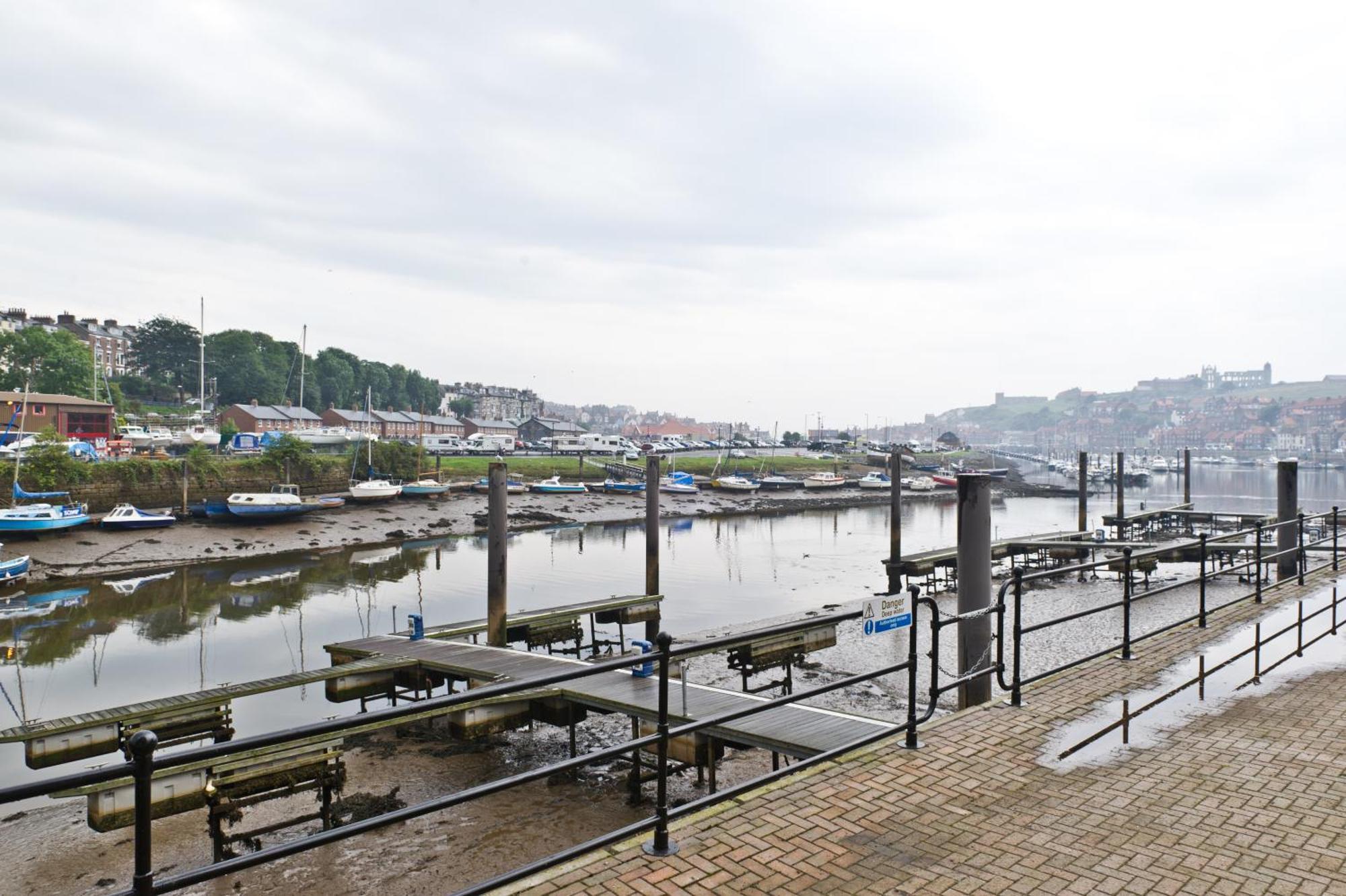 Watermark Apartments Whitby Rom bilde